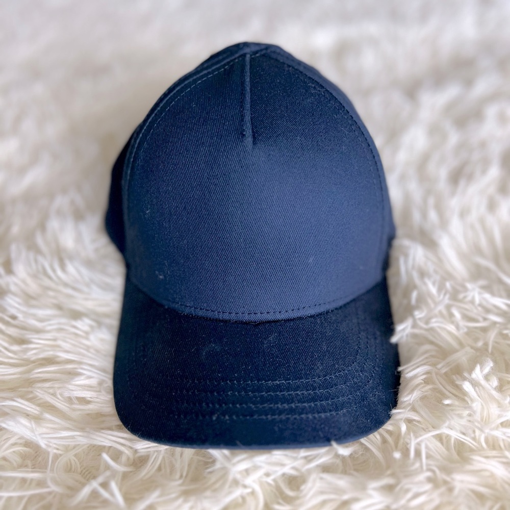 H&M Navy Blue Hat|Size:9-12months